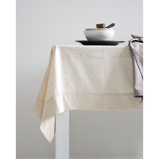 Λινό Τραπεζομάντηλο με Αζούρ & Γαλλική Γωνία Amadora σε 3 Αποχρώσεις