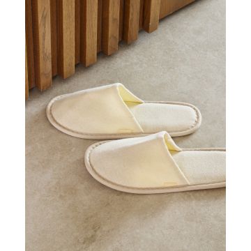 Εκρού Κλειστές Υφασμάτινες Οικολογικές Παντόφλες Ξενοδοχείου Maeve One Size (30x12cm) Εκρού - 