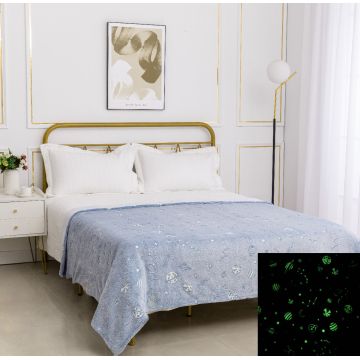 Παιδική φωσφοριζέ κουβέρτα space (170cm x 220cm) σιέλ της Silk Fashion