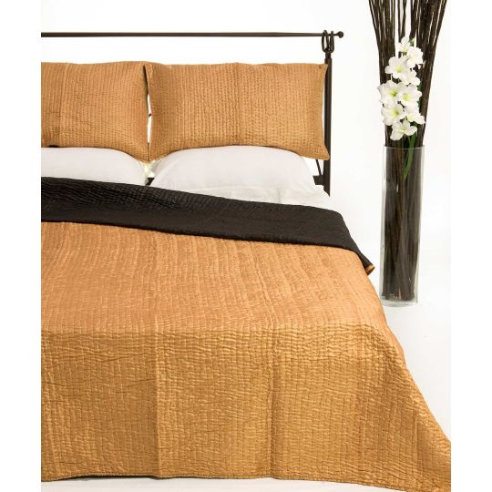 ΚΟΥΒΕΡΛΙ σετ (220cm x 240cm + 2 x 50cm x 70cm 6330 χρυσό της Silk Fashion