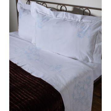 Silk Fashion ΧΕΙΡΟΠΟΙΗΤΟ ANEBATO ΣΕΝΤΟΝΙ 2827 ΤΕΣΣΑΡΩΝ ΤΕΜΑΧΙΩΝ (225CM X 270CM) ΛΕΥΚΟ/ΣΙΕΛ Silk Fashion ΧΕΙΡΟΠΟΙΗΤΟ ANEBATO ΣΕΝΤΟΝΙ 2827 ΤΕΣΣΑΡΩΝ ΤΕΜΑΧΙΩΝ (225CM X 270CM) ΛΕΥΚΟ/ΣΙΕΛ