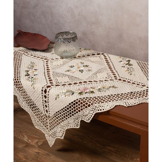 Τραπεζοκαρέ ροκοκό και πλεκτό (135cm x 135cm) 3509