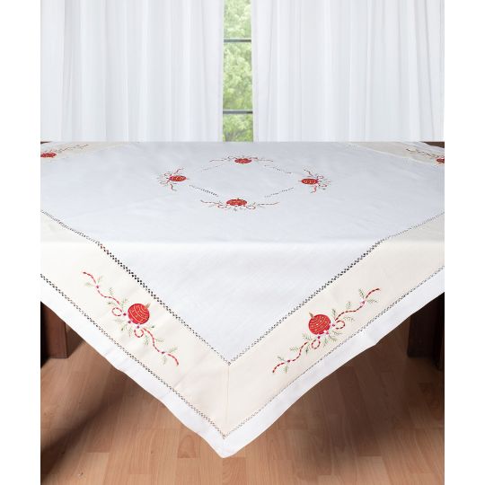 χριστουγεννιάτικο τραπεζοκαρέ ( 135cm x 135cm) 5911