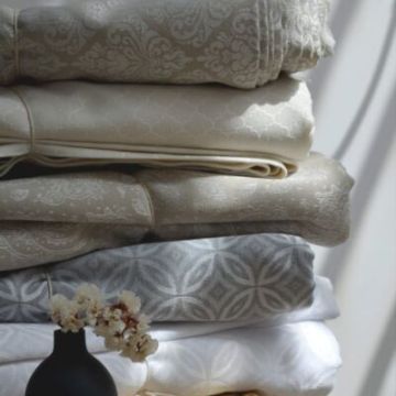 Τραπεζομάντηλα